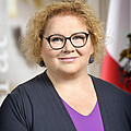 Bundesratspräsidentin a.D. Korinna Schumann, Foto: © Parlamentsdirektion/Johannes Zinner